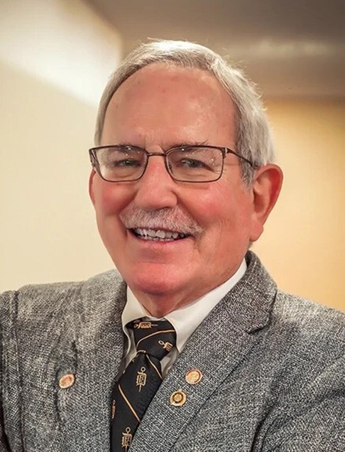 Headshot of Dr. R. Mack Snead