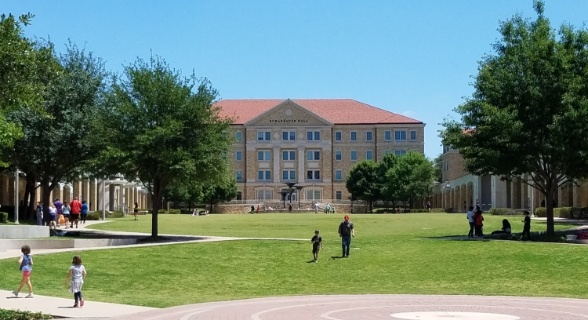 Outside view of Baylor University